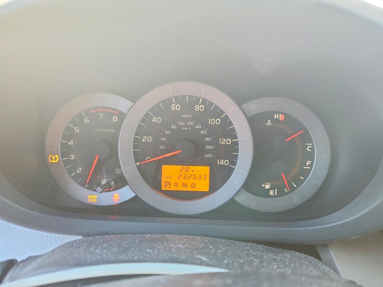 2012 TOYOTA RAV4 photo 9