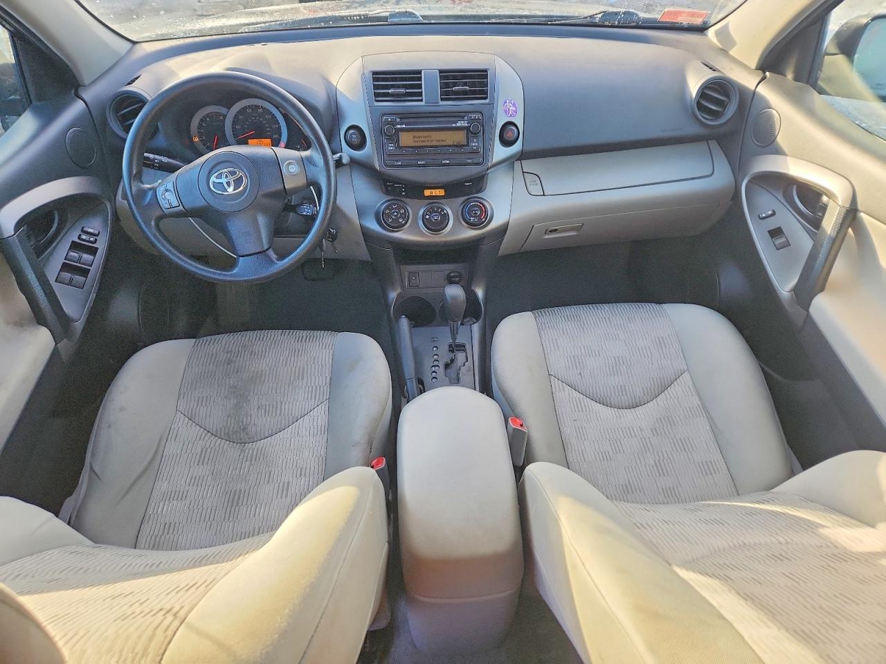 2012 TOYOTA RAV4 photo 8