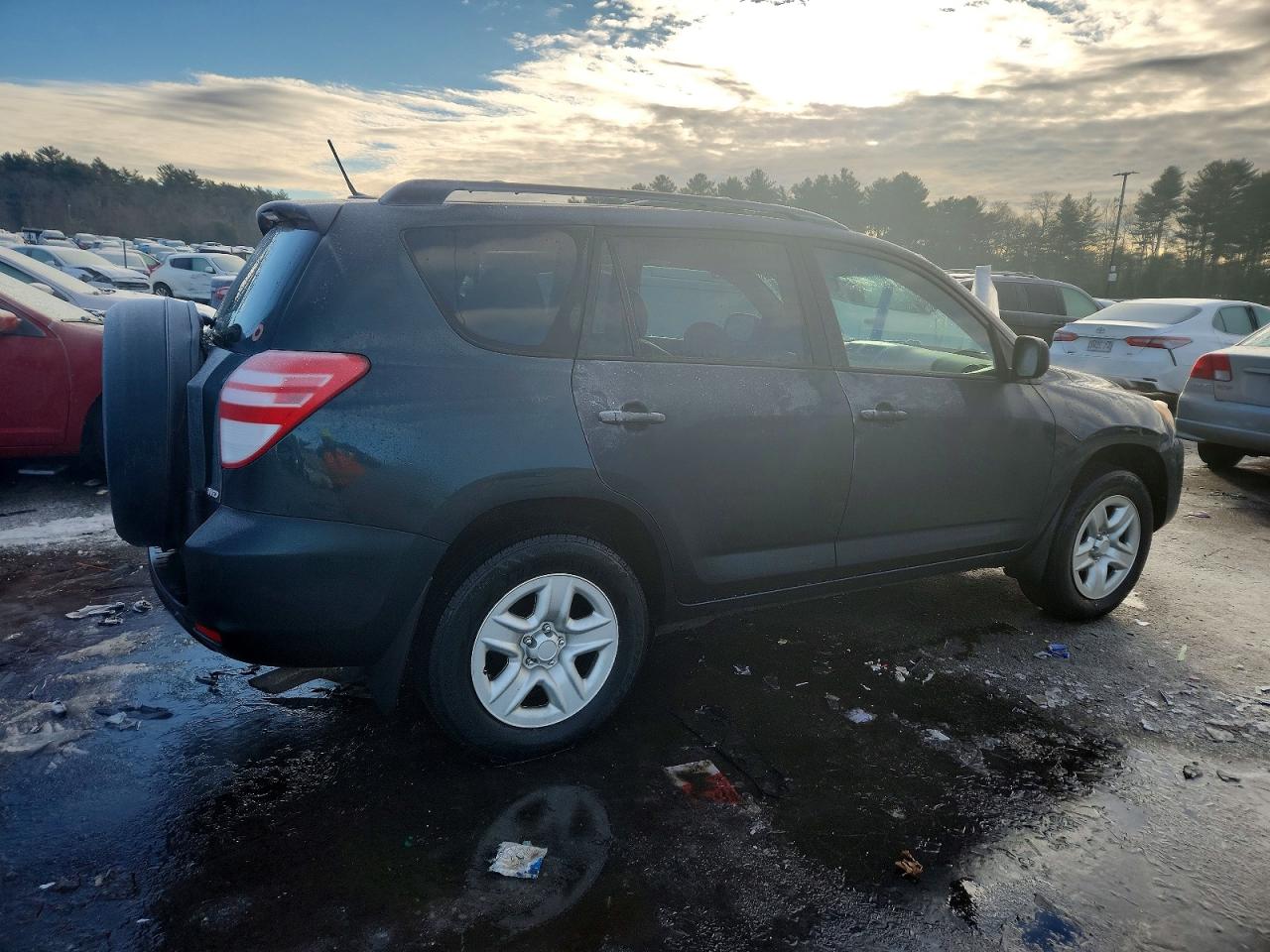 2012 TOYOTA RAV4 photo 3