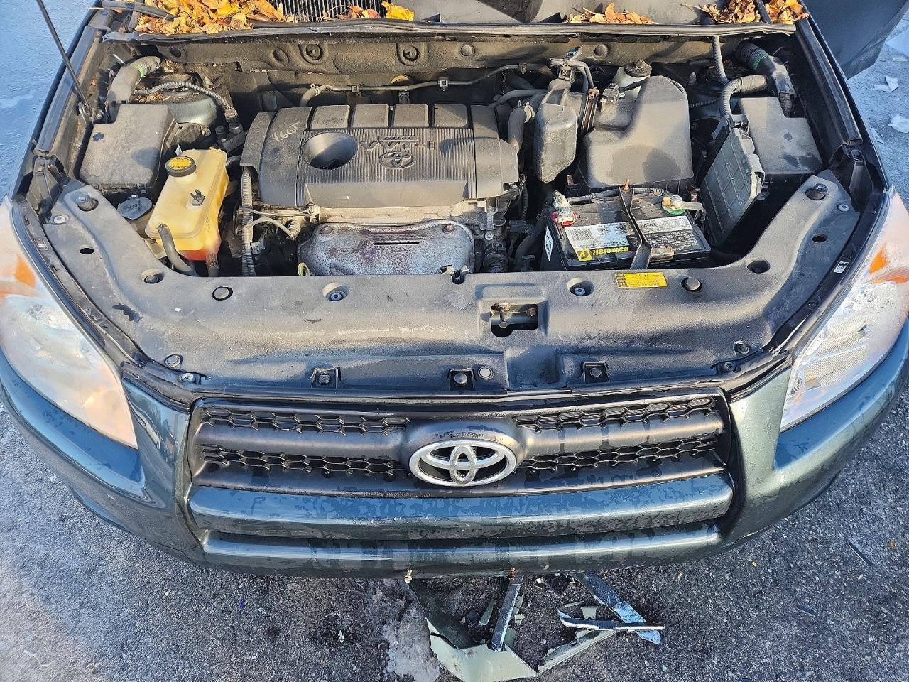 2012 TOYOTA RAV4 photo 11