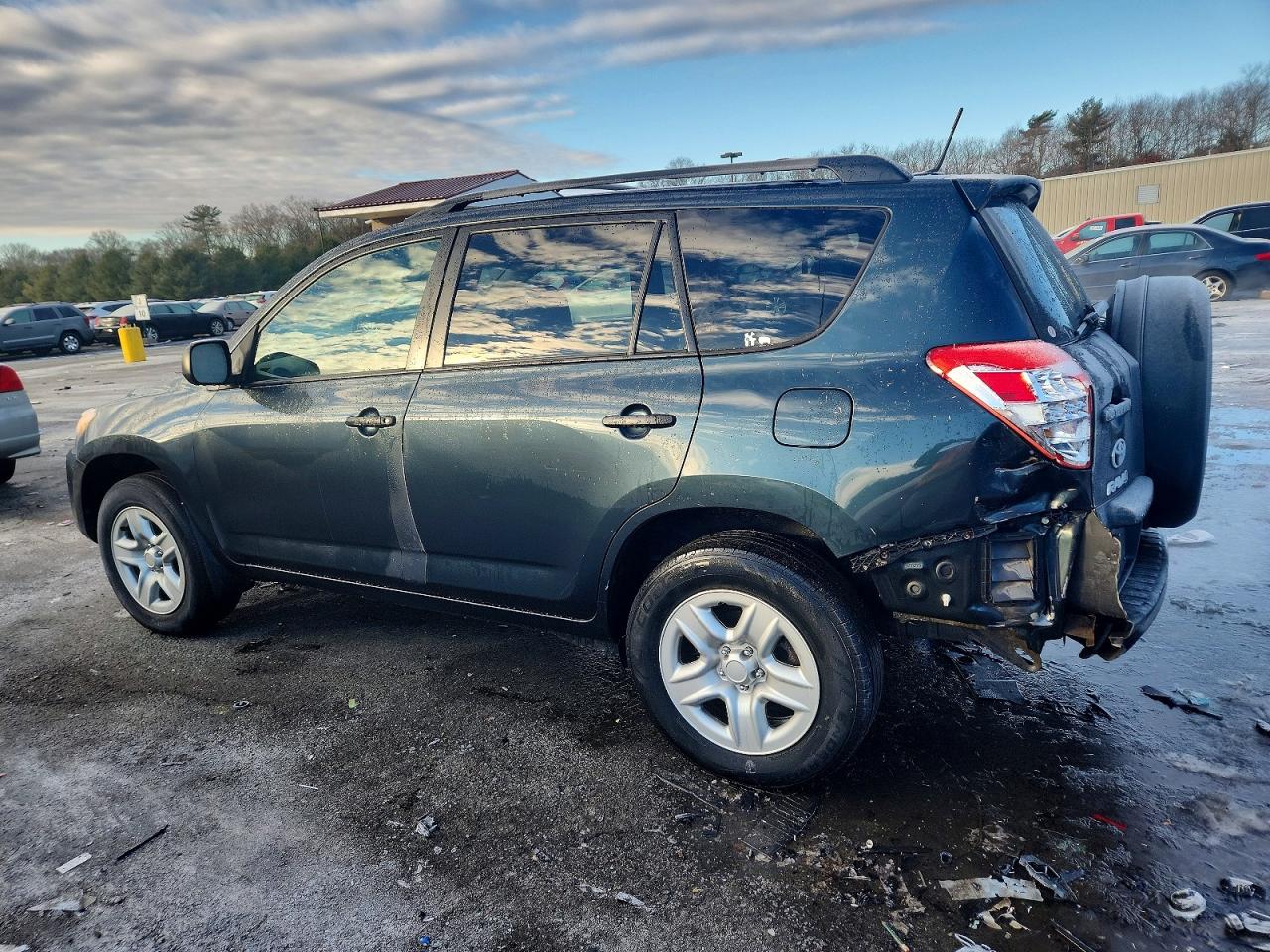 2012 TOYOTA RAV4 photo 2