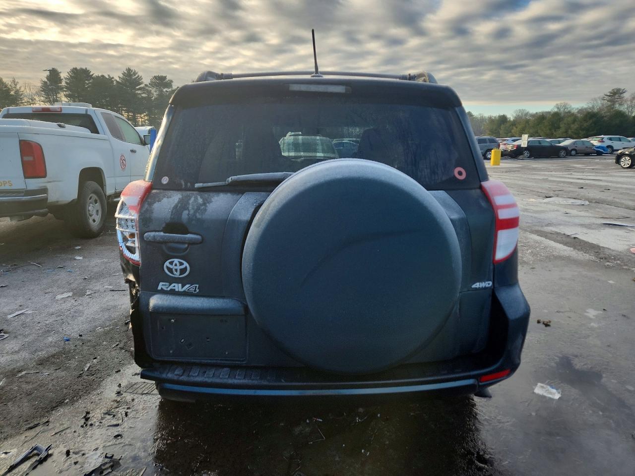 2012 TOYOTA RAV4 photo 6