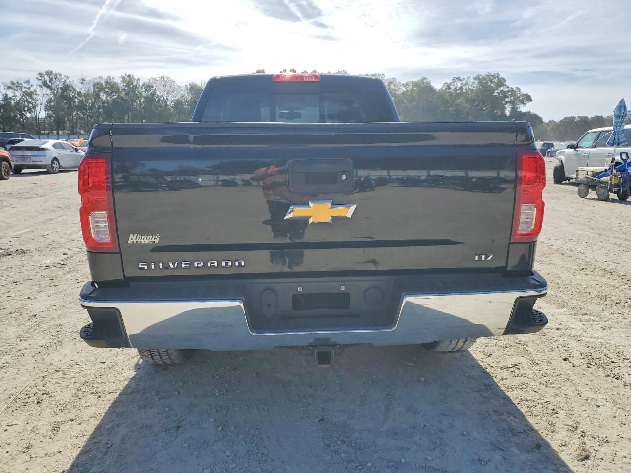 2018 CHEVROLET SILVERADO C1500 LTZ photo 11