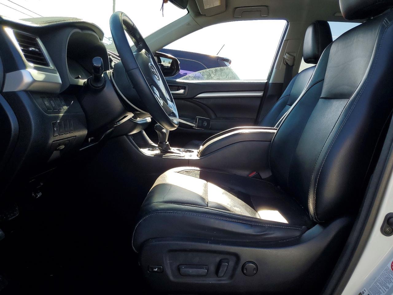 2018 TOYOTA HIGHLANDER photo 7