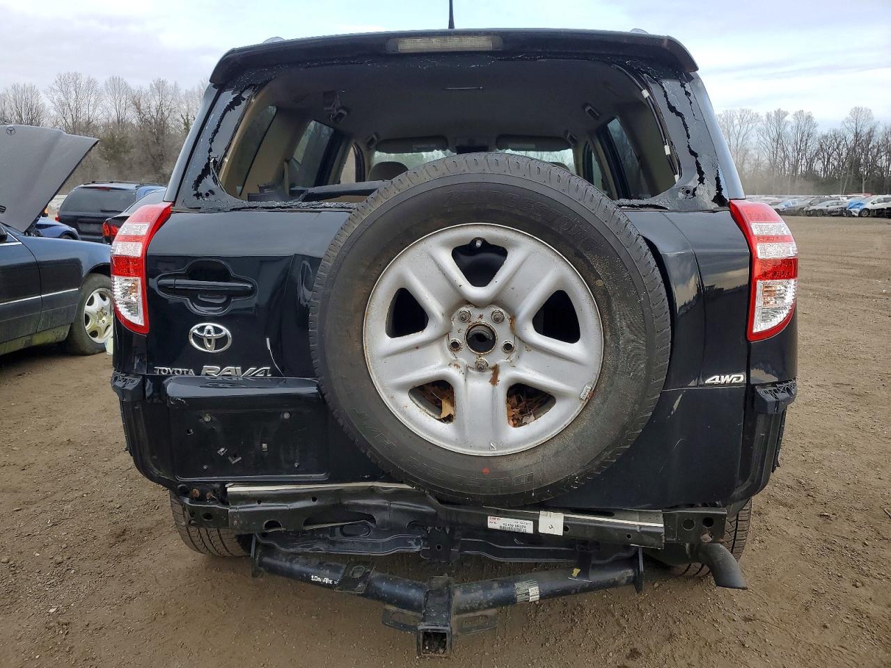 2010 TOYOTA RAV4 photo 6