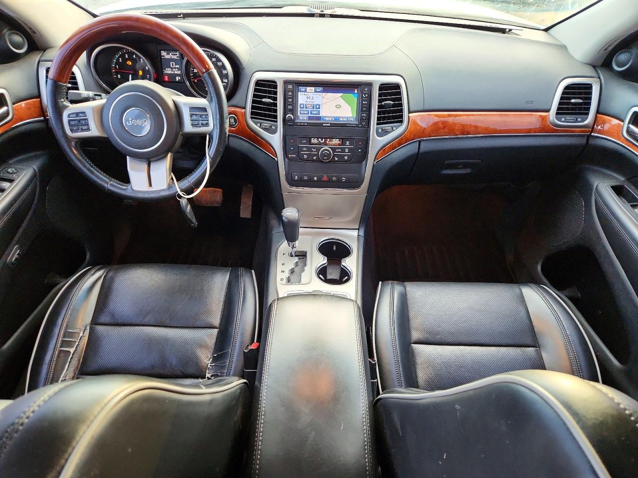 2011 JEEP GRAND CHEROKEE OVERLAND photo 8