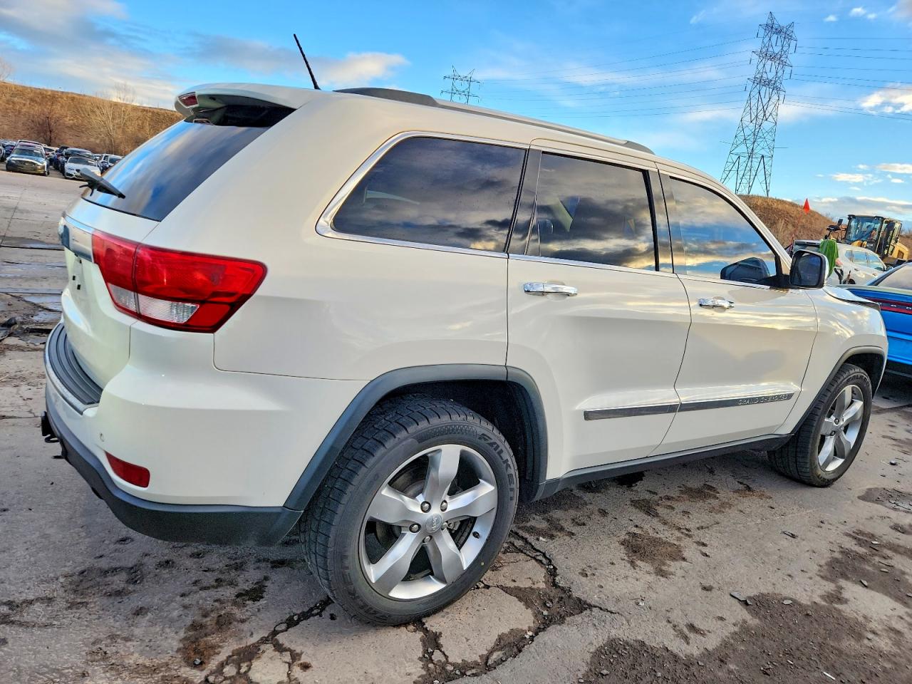2011 JEEP GRAND CHEROKEE OVERLAND photo 3