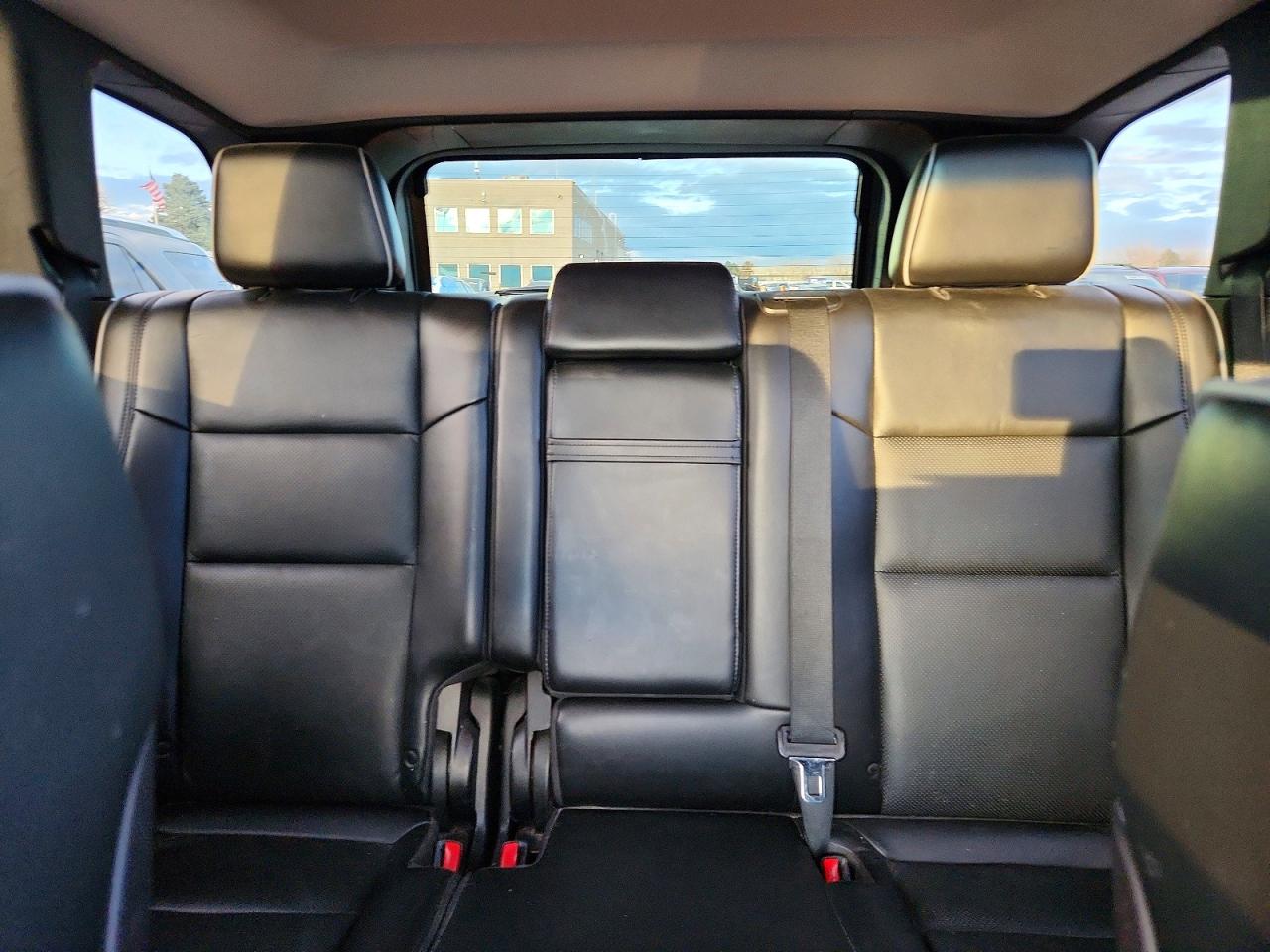 2011 JEEP GRAND CHEROKEE OVERLAND photo 10