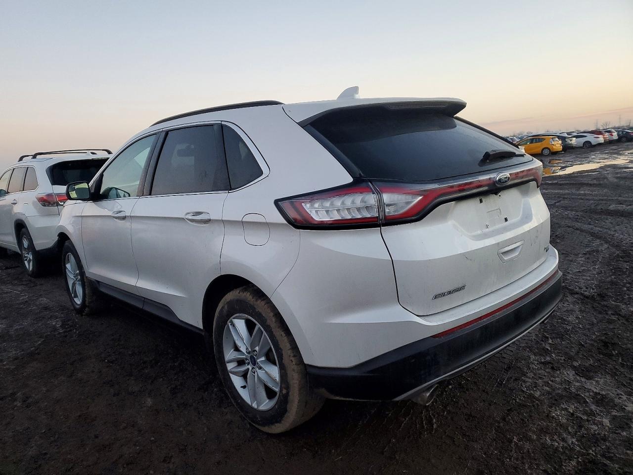 2015 FORD EDGE SEL photo 2