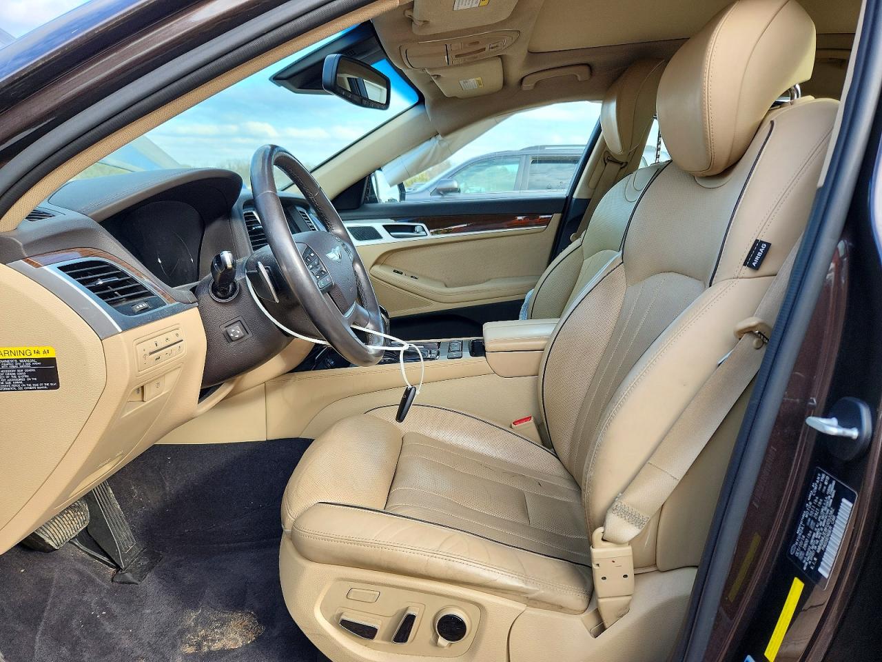 2015 HYUNDAI GENESIS 3.8L photo 11