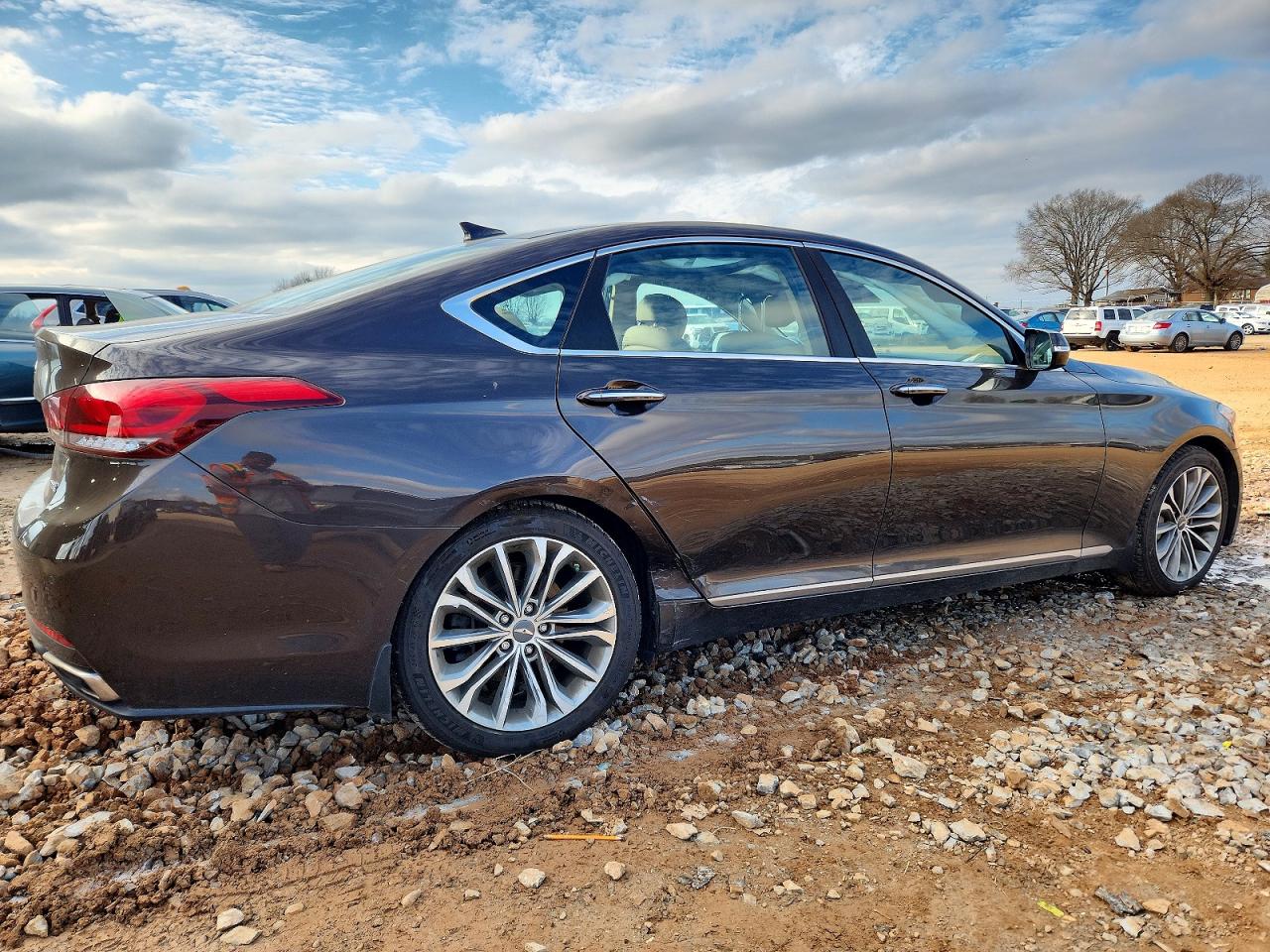 2015 HYUNDAI GENESIS 3.8L photo 3