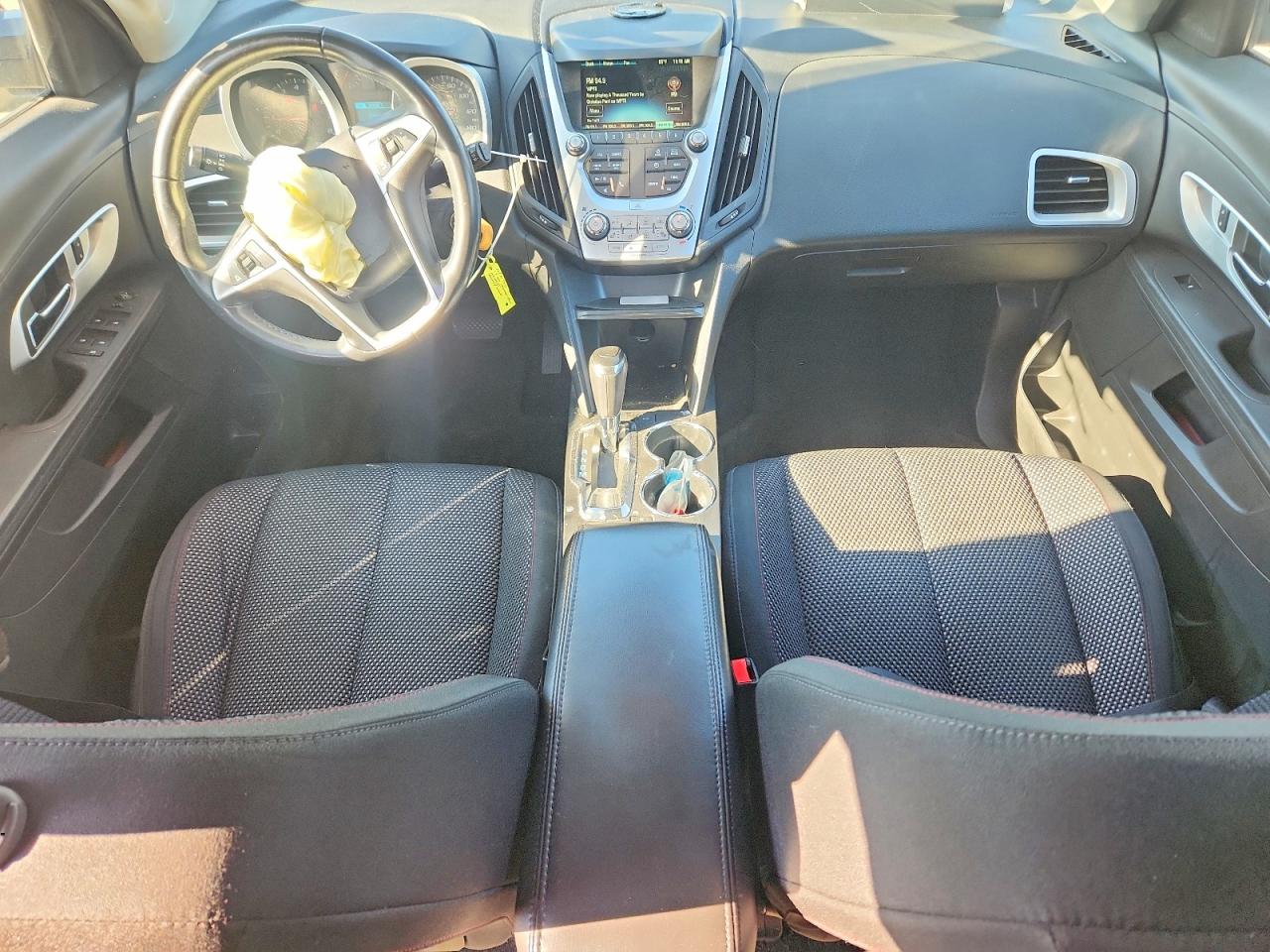 2017 CHEVROLET EQUINOX LT photo 8