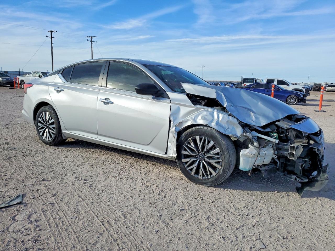 2024 NISSAN ALTIMA SV photo 4