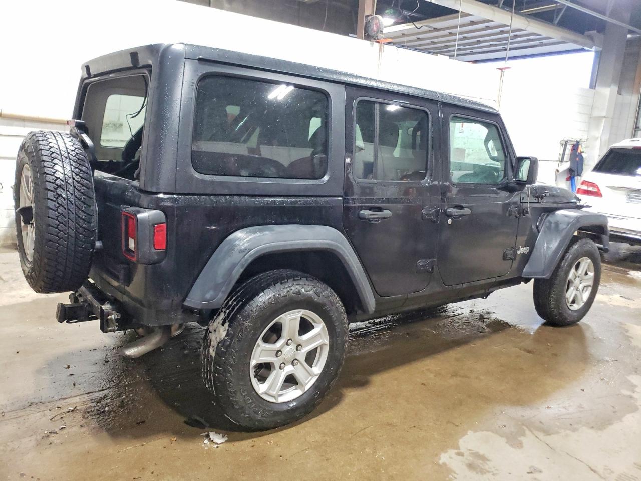 2018 JEEP WRANGLER UNLIMITED SPORT photo 3