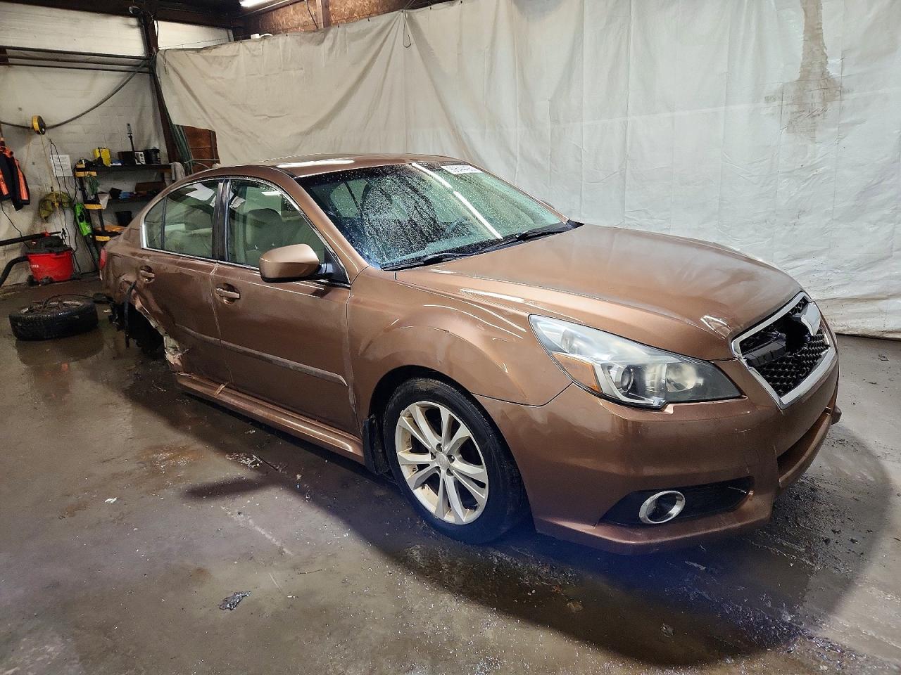 2013 SUBARU LEGACY 2.5I LIMITED photo 4
