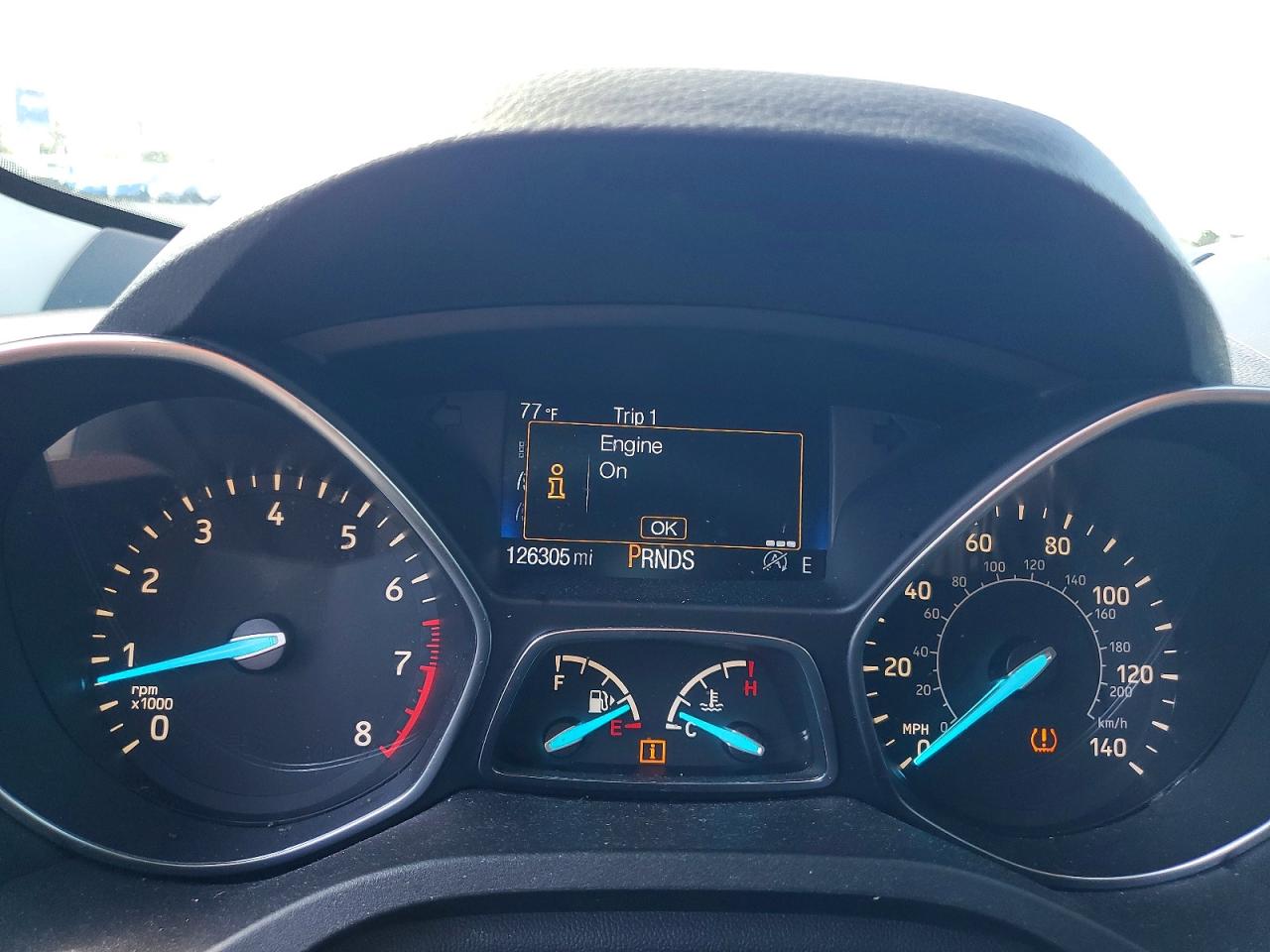 2017 FORD ESCAPE SE photo 9