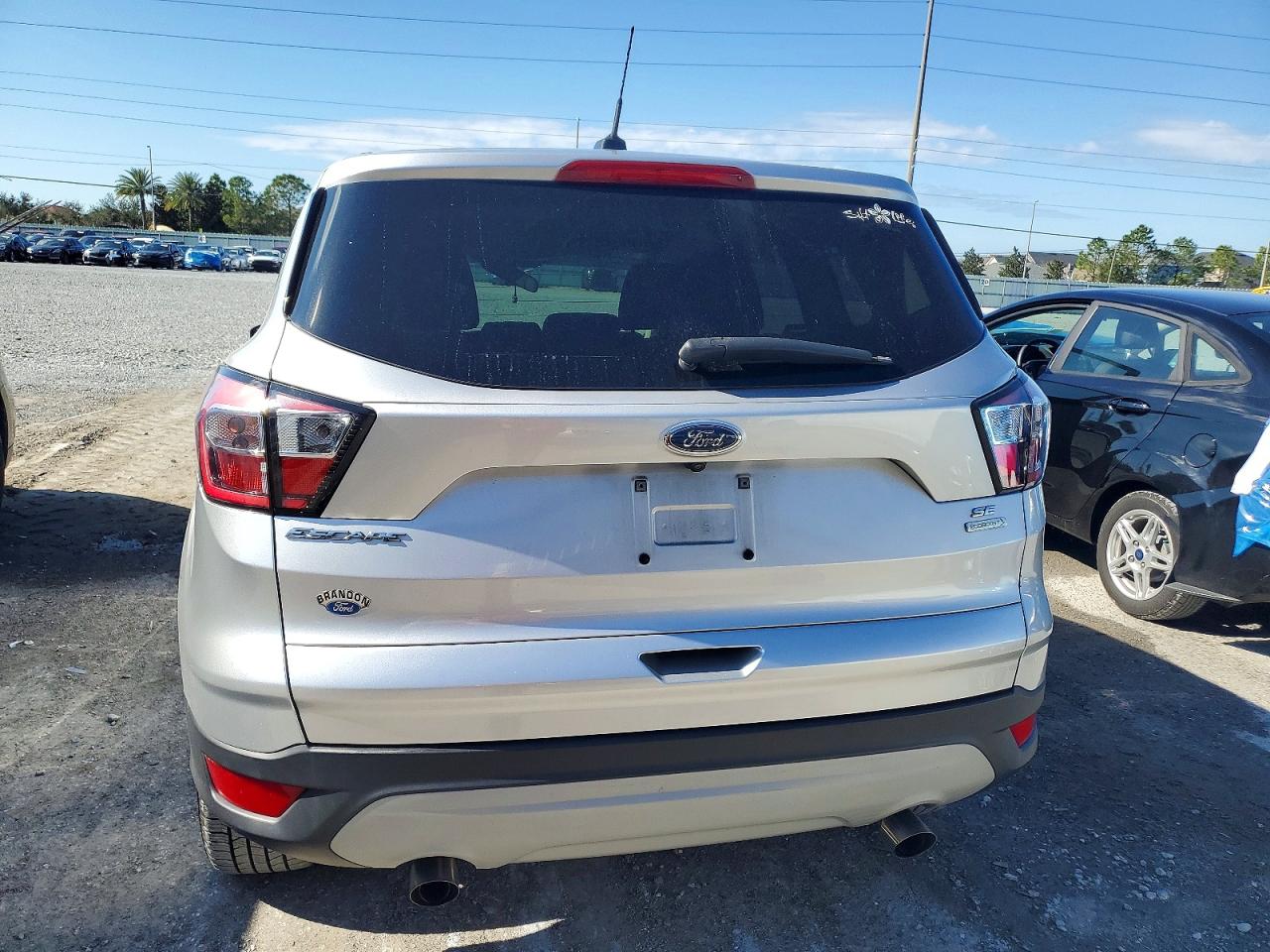 2017 FORD ESCAPE SE photo 6