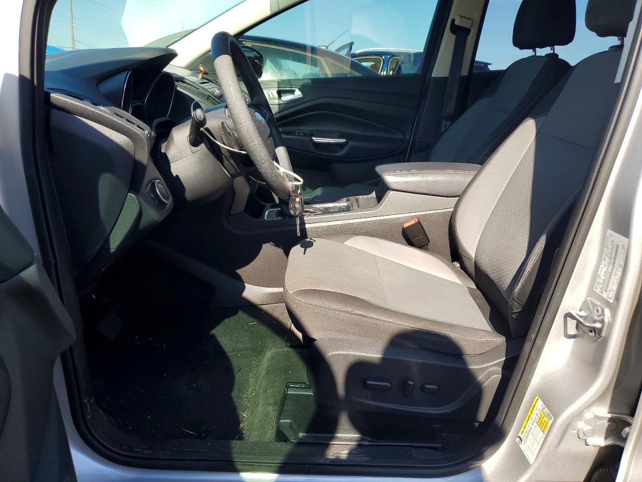 2017 FORD ESCAPE SE photo 7