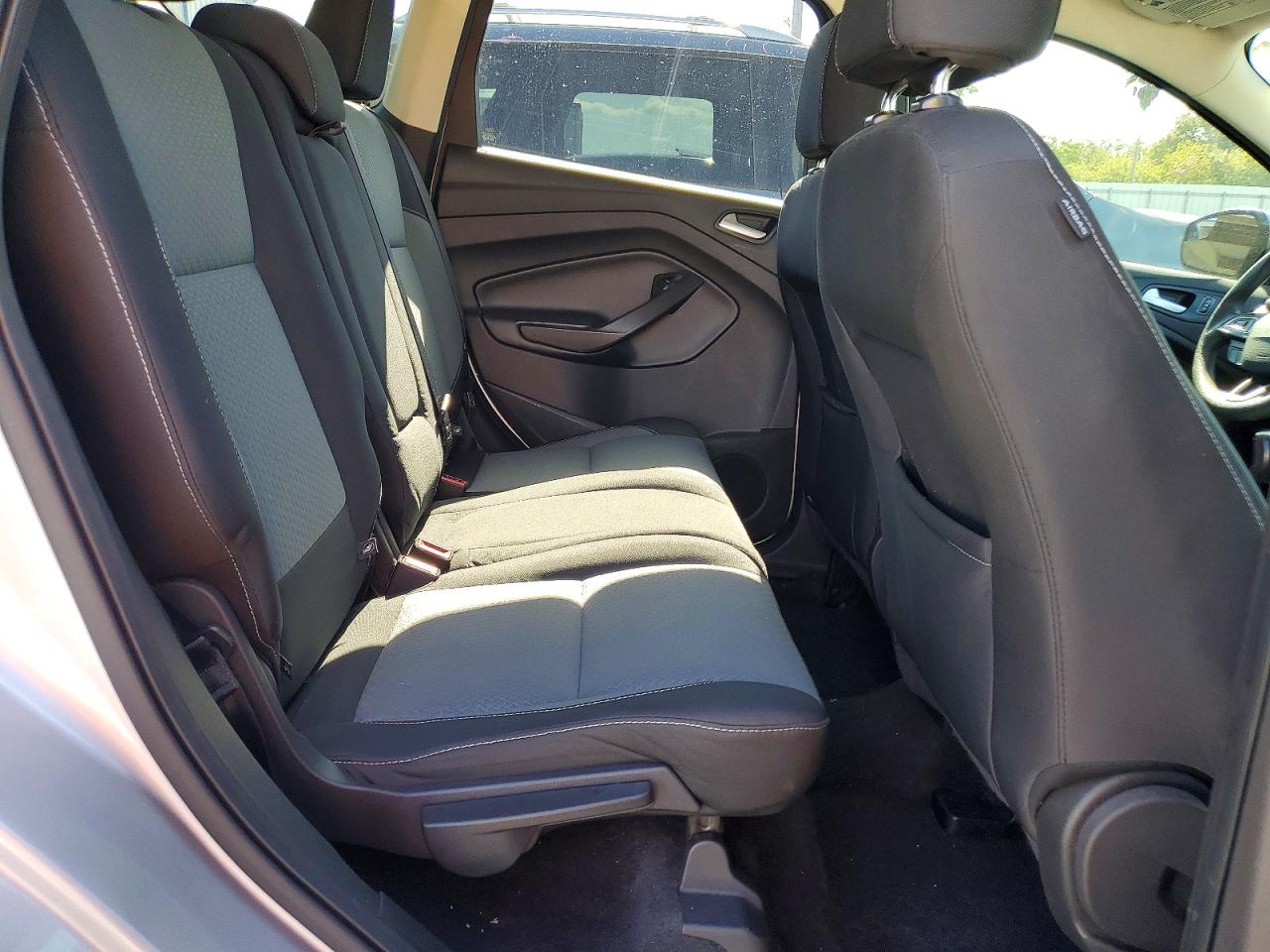 2017 FORD ESCAPE SE photo 11