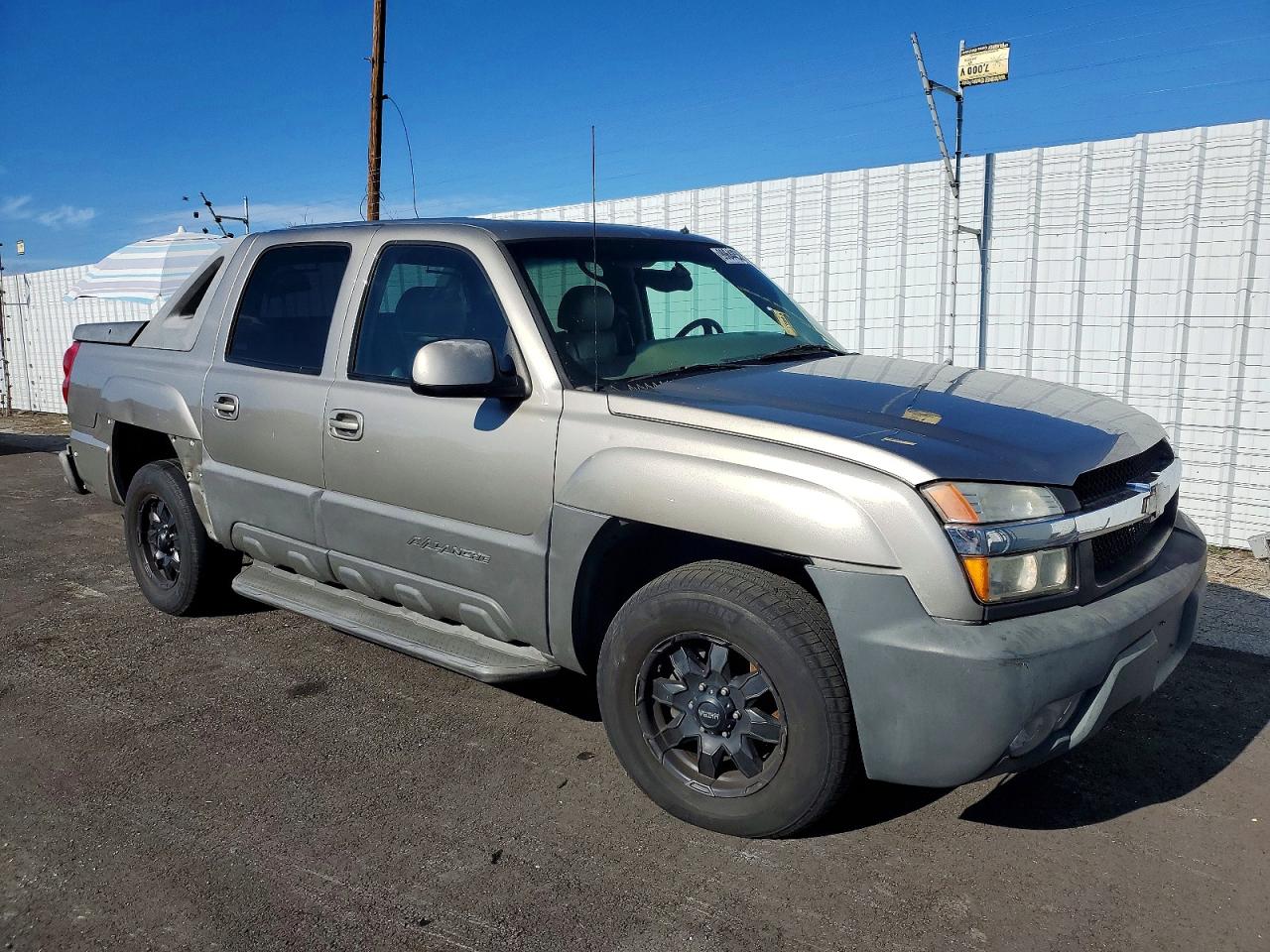 2002 CHEVROLET AVALANCHE K1500 photo 4