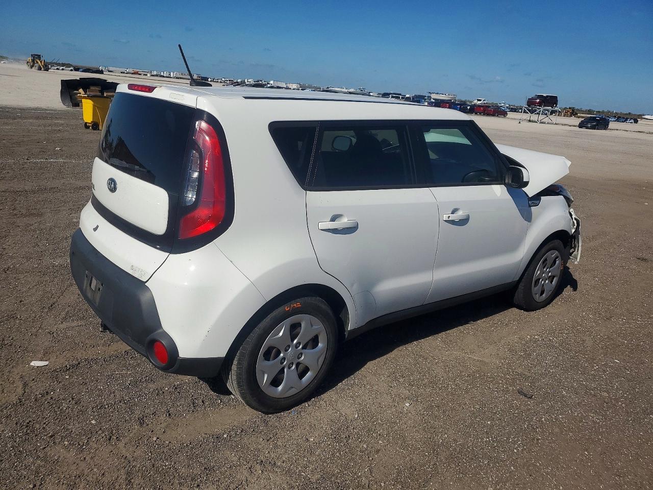 2015 KIA SOUL photo 3