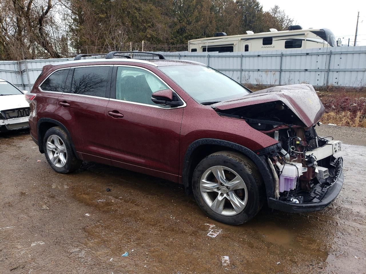2016 TOYOTA HIGHLANDER XLE photo 4
