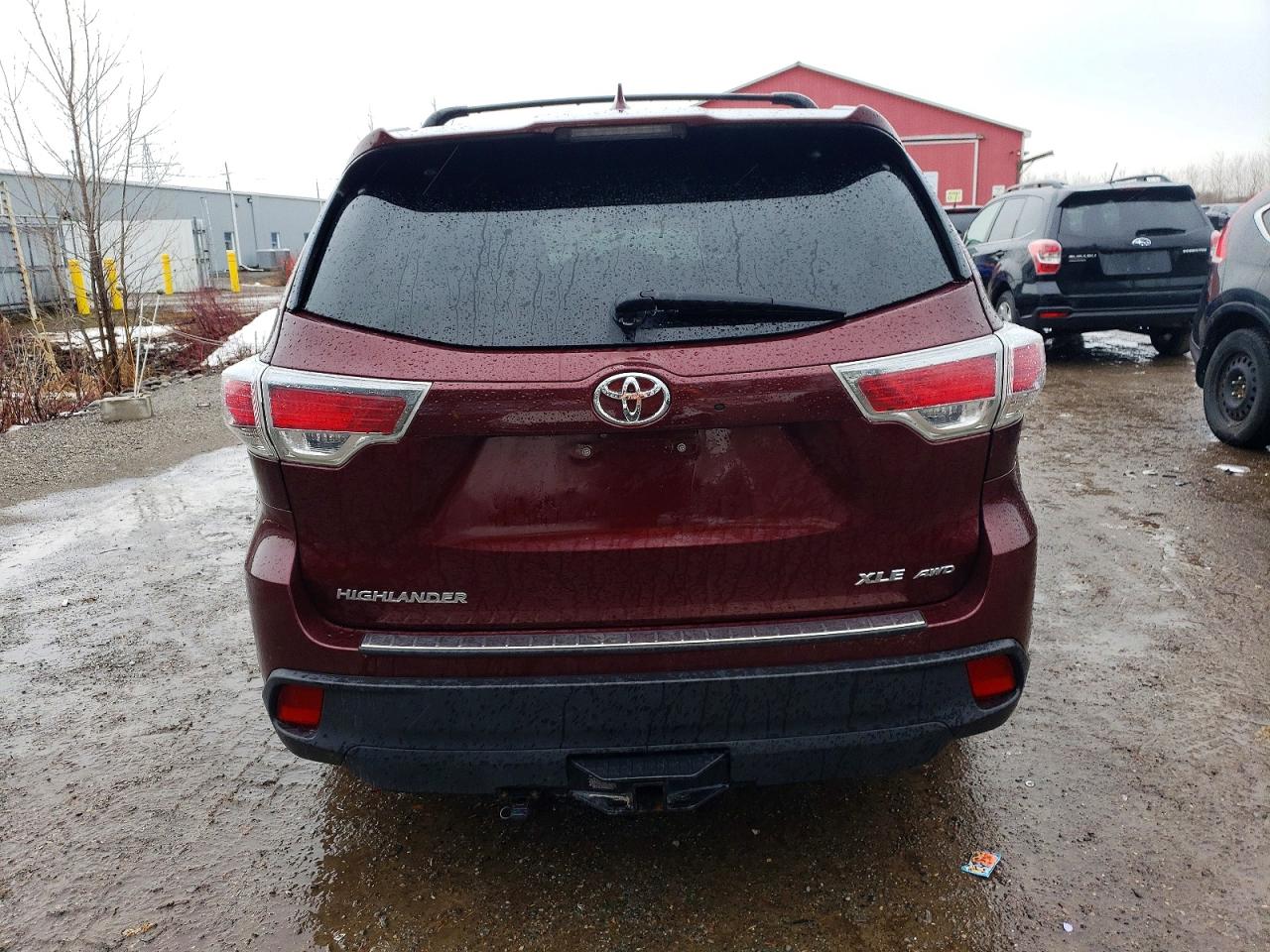 2016 TOYOTA HIGHLANDER XLE photo 6