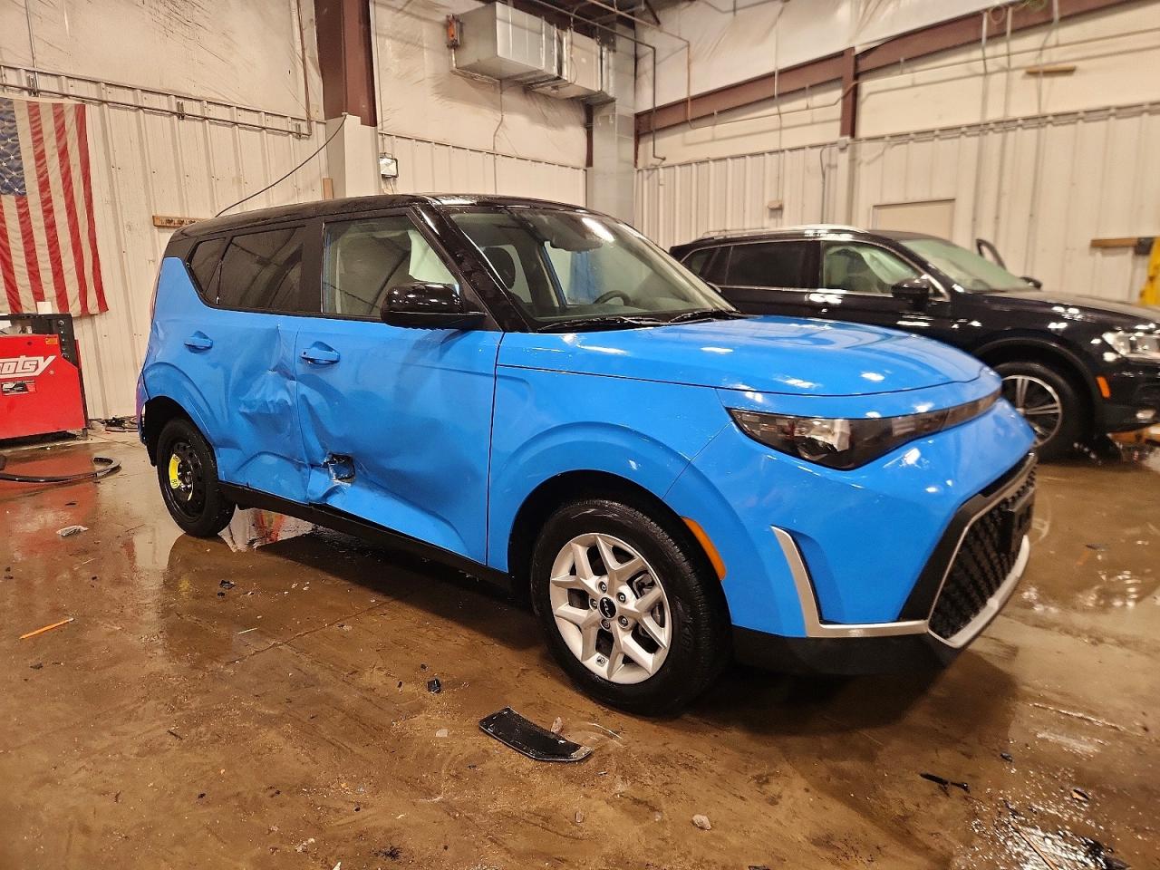 2025 KIA SOUL LX photo 4