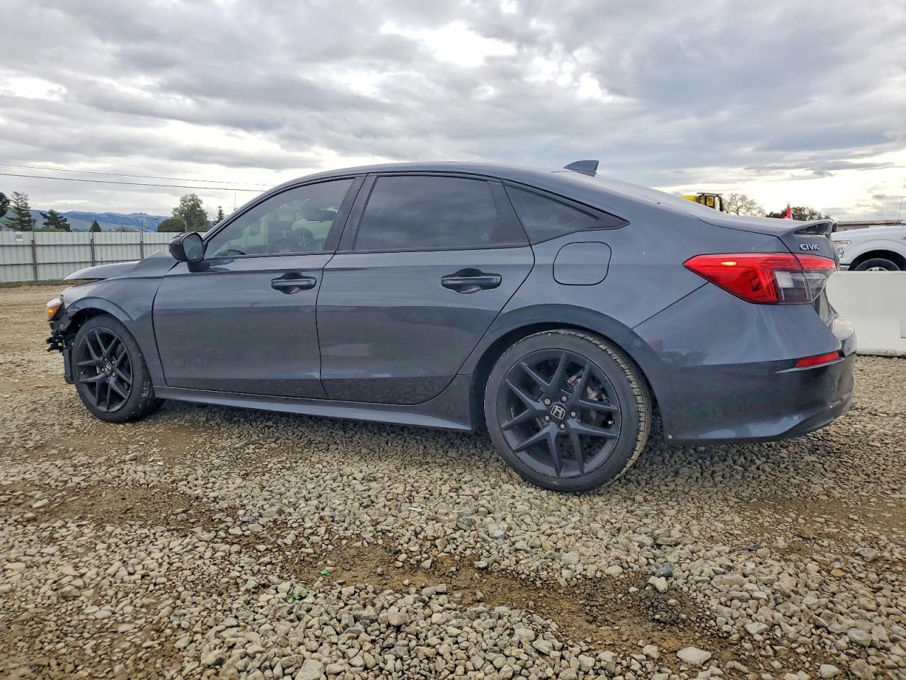 2022 HONDA CIVIC SPORT photo 2