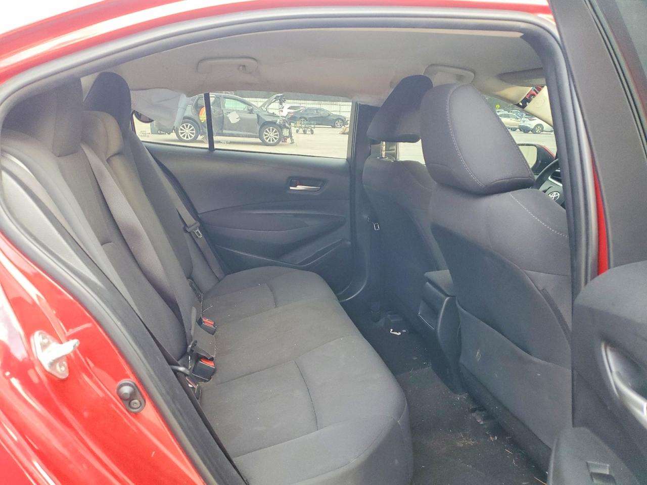 2020 TOYOTA COROLLA LE photo 10