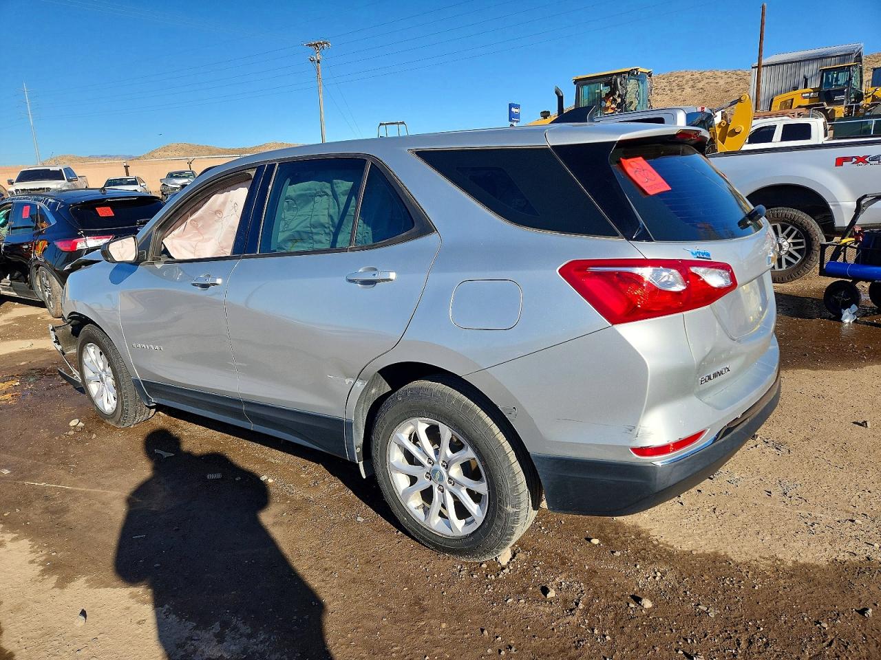 2018 CHEVROLET EQUINOX LS photo 2