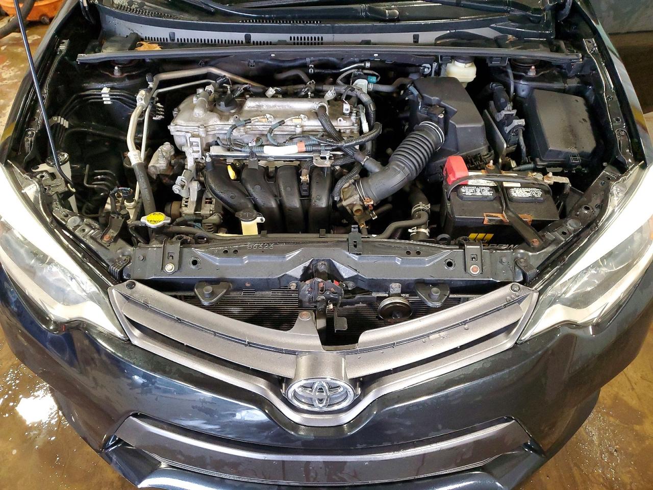 2015 TOYOTA COROLLA LE photo 11