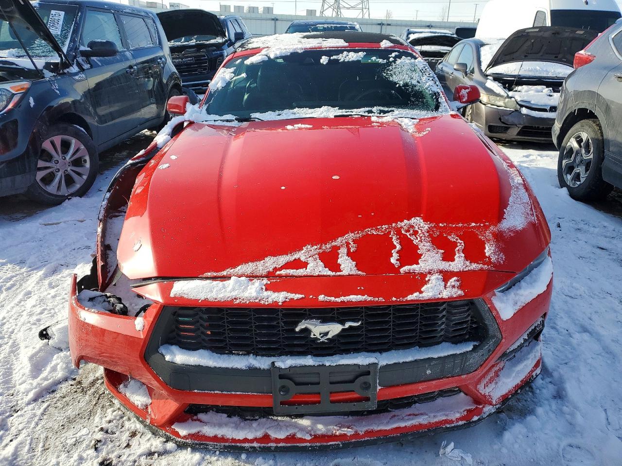 2024 FORD MUSTANG photo 9
