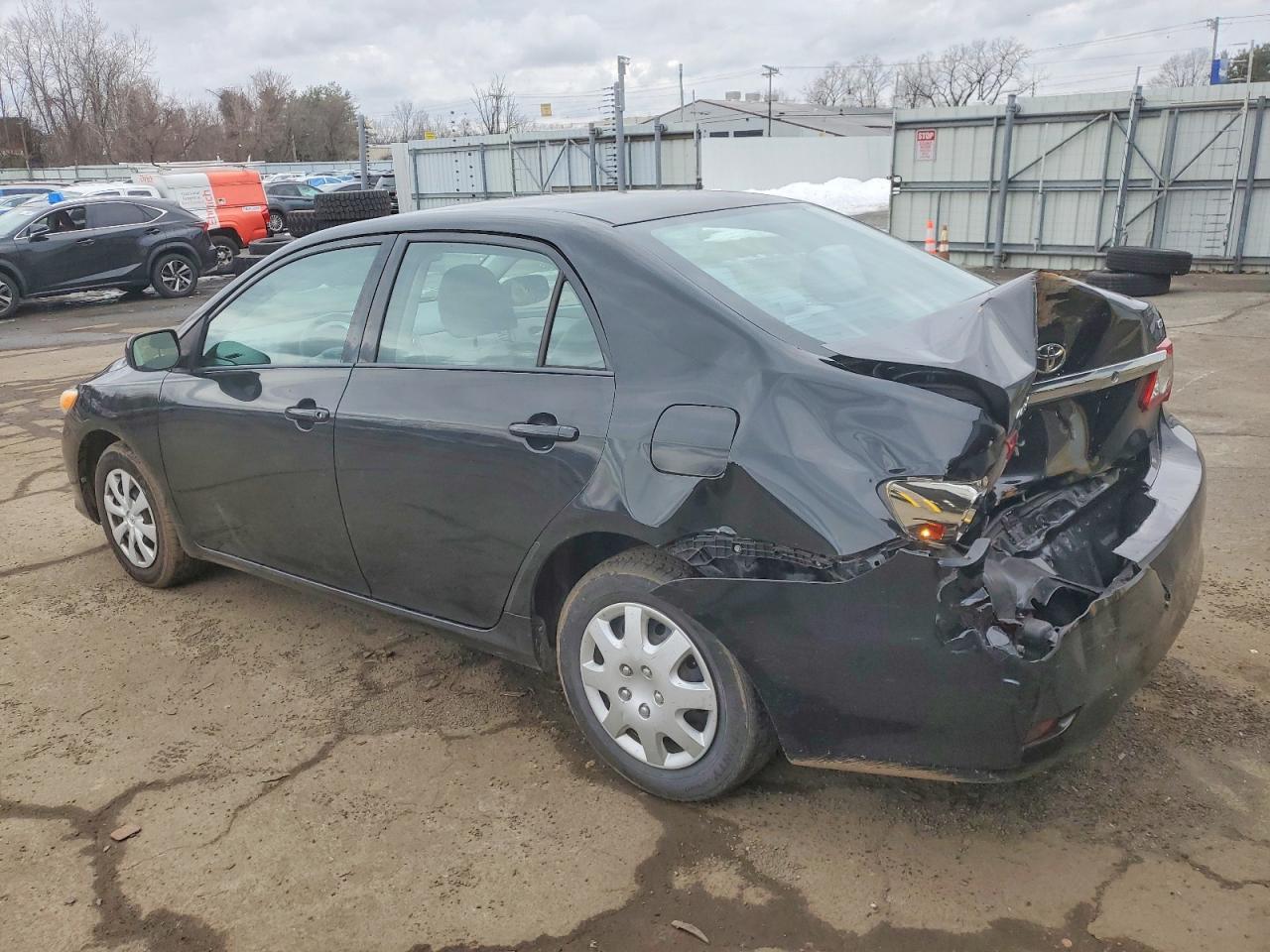 2011 TOYOTA COROLLA BASE photo 3