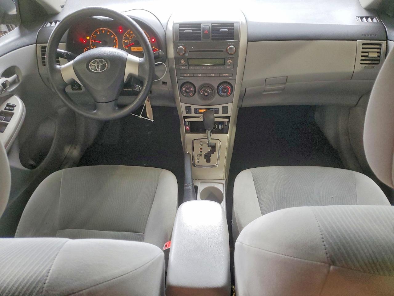 2011 TOYOTA COROLLA BASE photo 15