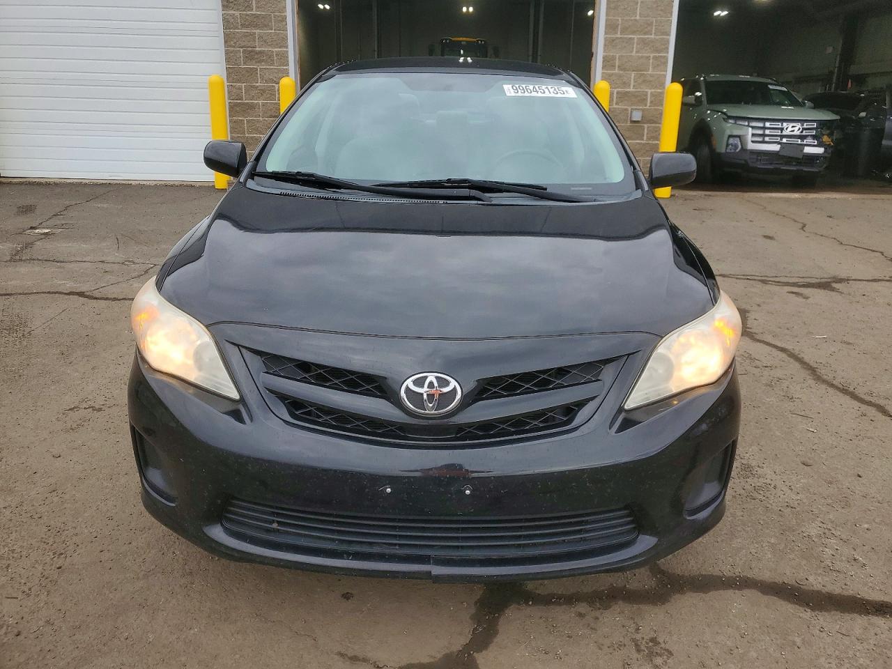 2011 TOYOTA COROLLA BASE photo 9