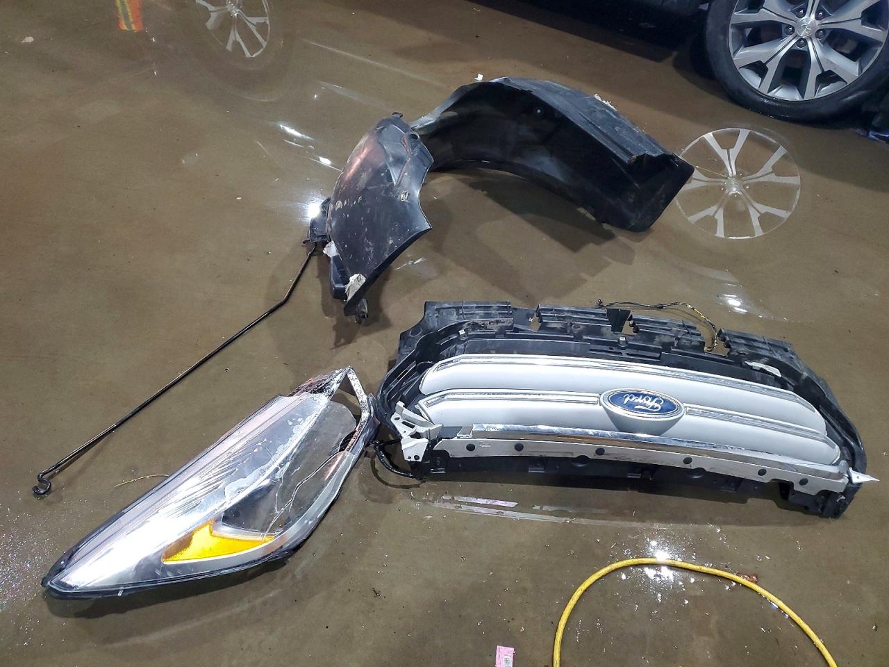 2019 FORD ESCAPE SE photo 12