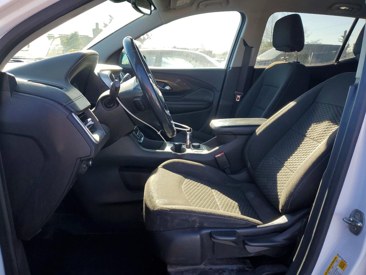 2018 GMC TERRAIN SLE photo 7