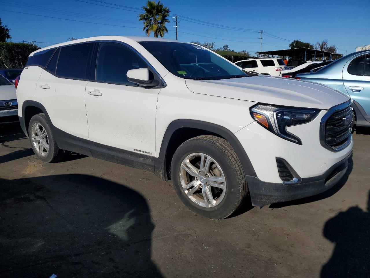 2018 GMC TERRAIN SLE photo 4