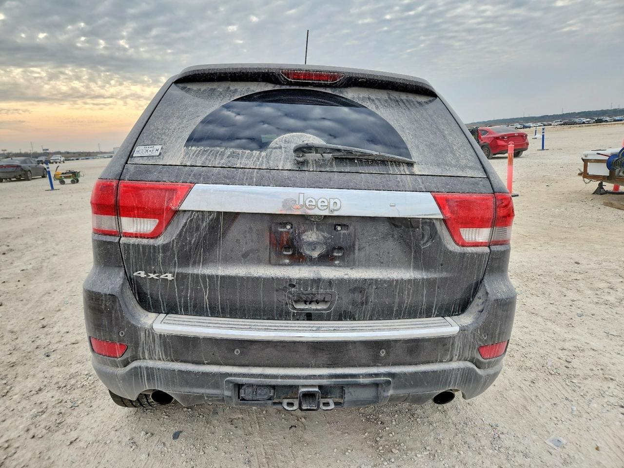 2012 JEEP GRAND CHEROKEE OVERLAND photo 6