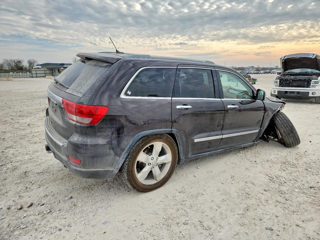2012 JEEP GRAND CHEROKEE OVERLAND photo 3
