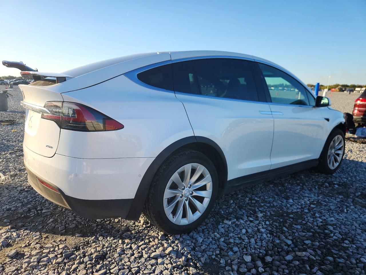 2018 TESLA MODEL X photo 3