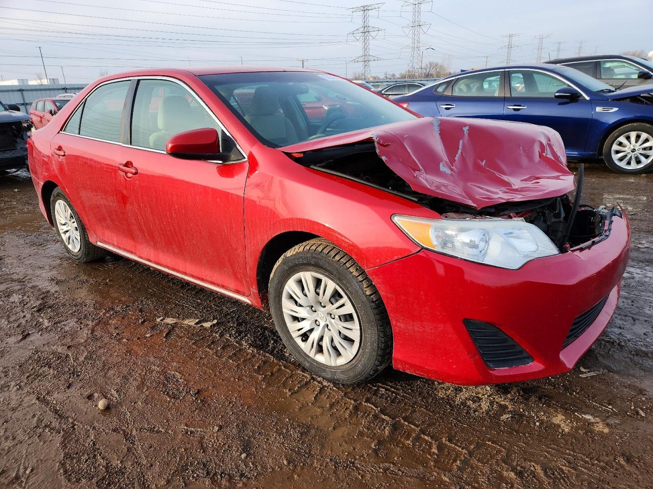 2014 TOYOTA CAMRY L photo 4