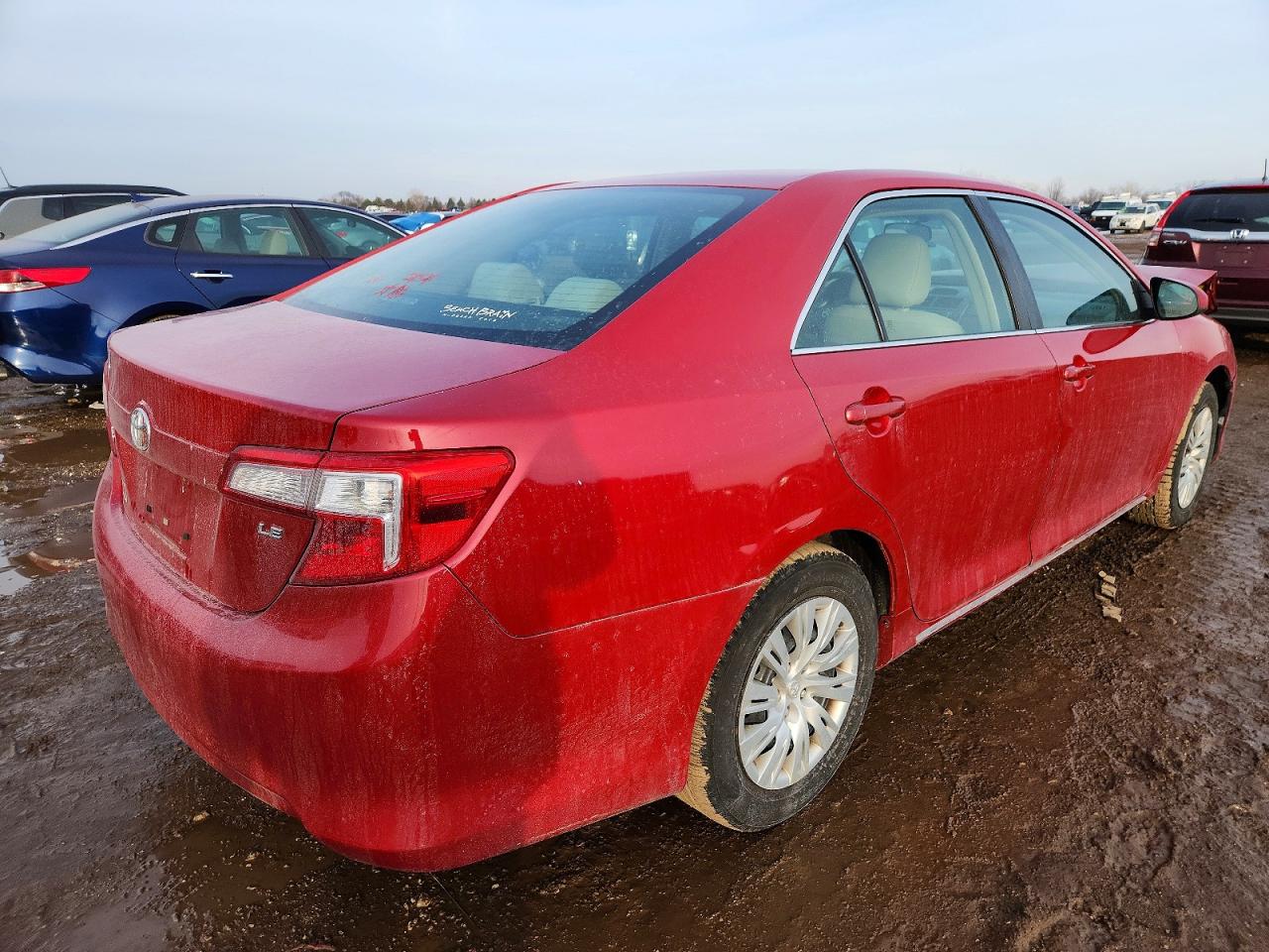 2014 TOYOTA CAMRY L photo 3