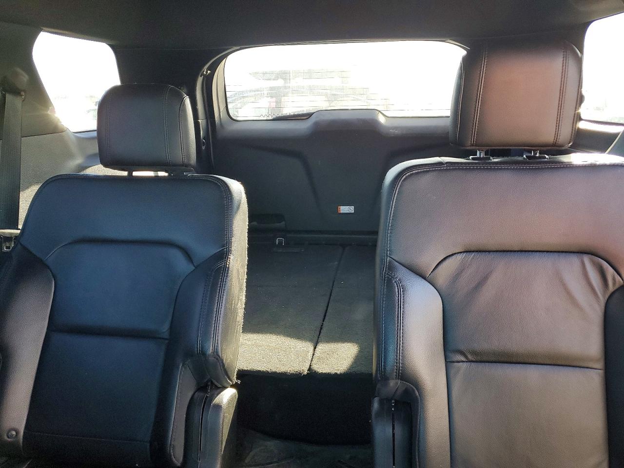 2016 FORD EXPLORER XLT photo 10