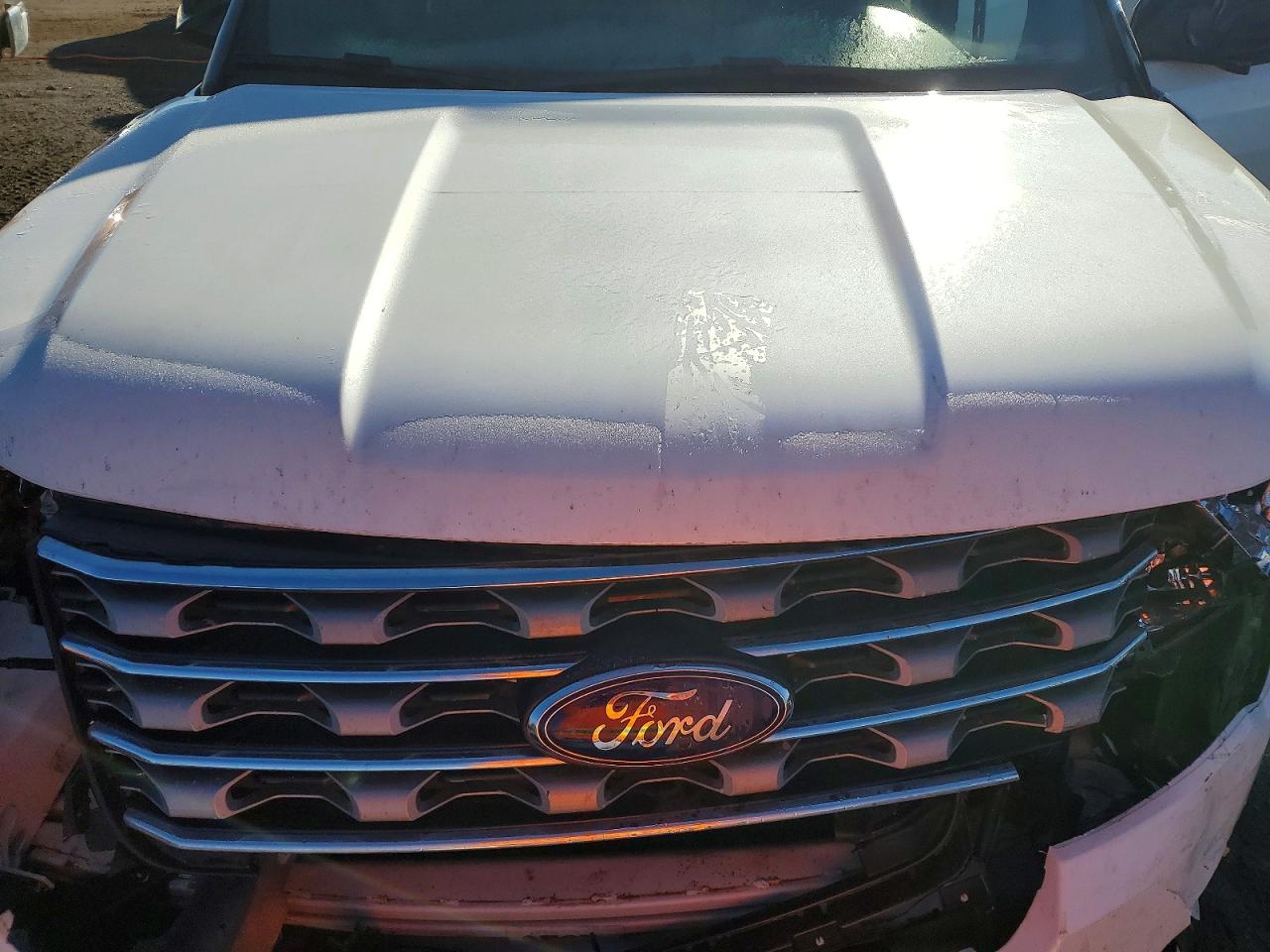 2016 FORD EXPLORER XLT photo 12