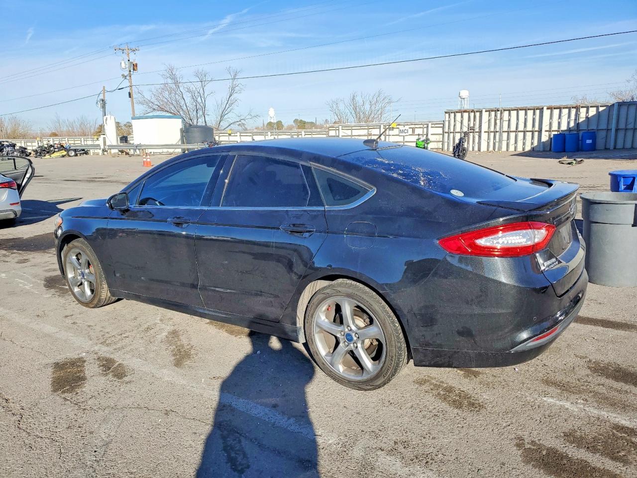 2013 FORD FUSION SE photo 2