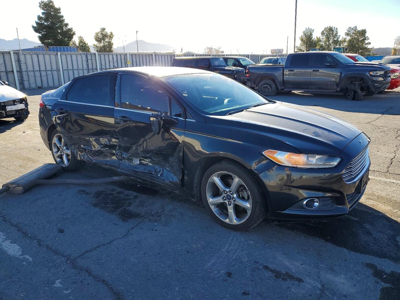 2013 FORD FUSION SE photo 4