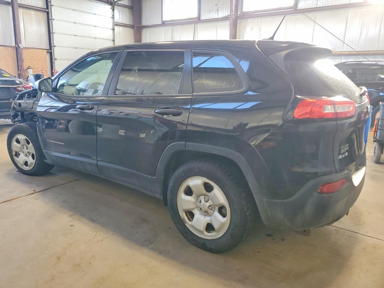 2015 JEEP CHEROKEE SPORT photo 2