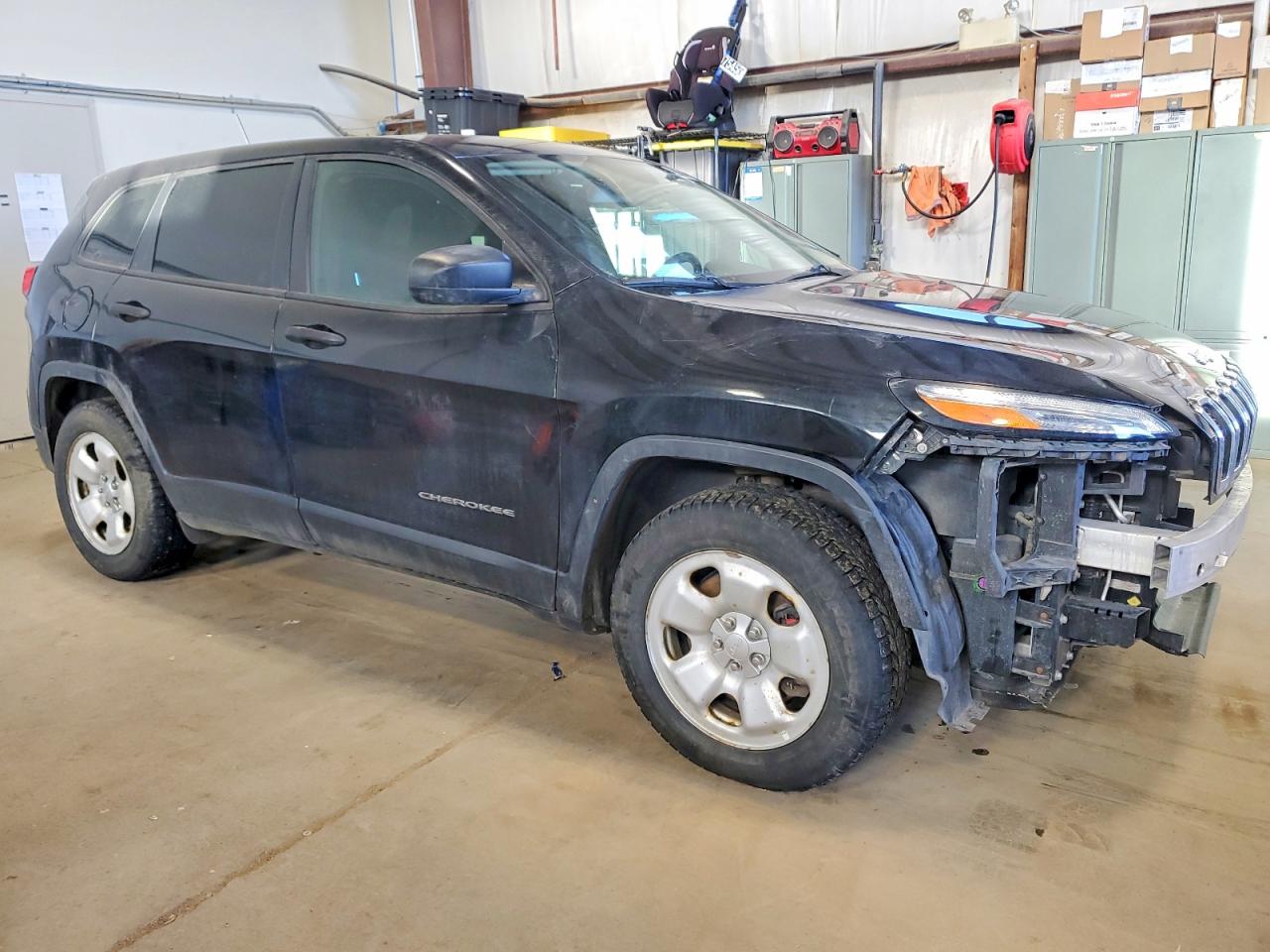 2015 JEEP CHEROKEE SPORT photo 4